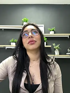 isabella jade online show from 11/08/25, 01:22