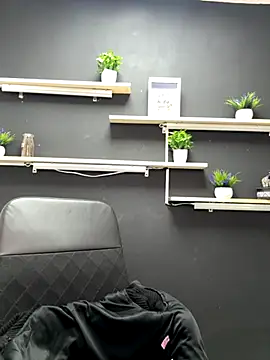 isabella jade online show from 11/26/25, 10:33