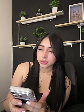 isabella jade online show from 02/18/26, 10:06