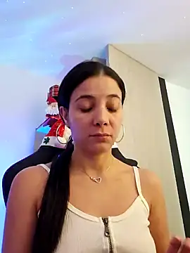 miaeyes online show from 12/30/24, 12:52