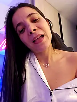 miaeyes online show from 01/18/25, 04:48