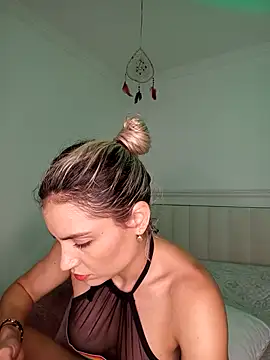 ASHLEY BLAIR online show from 10/22/25, 07:24