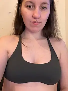 Snapshot of Nicole-Ray chatting on 01/20/25, 10:04 Nicole-Ray online show from 01/20/25, 10:04