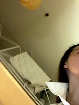 Snapshot of Nicole-Ray chatting on 09/18/25, 09:50 Nicole-Ray online show from 09/18/25, 09:50