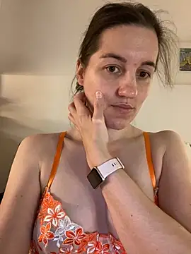 Snapshot of Nicole-Ray chatting on 11/03/25, 08:32 Nicole-Ray online show from 11/03/25, 08:32