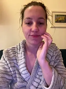 Snapshot of Nicole-Ray chatting on 02/26/26, 05:28 Nicole-Ray online show from 02/26/26, 05:28