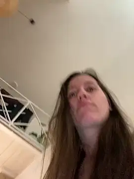 Snapshot of Nicole-Ray chatting on 03/01/26, 12:29 Nicole-Ray online show from 03/01/26, 12:29