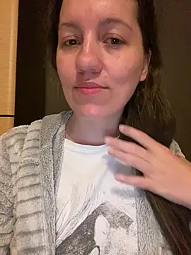Snapshot of Nicole-Ray chatting on 04/30/26, 04:19 Nicole-Ray online show from 04/30/26, 04:19
