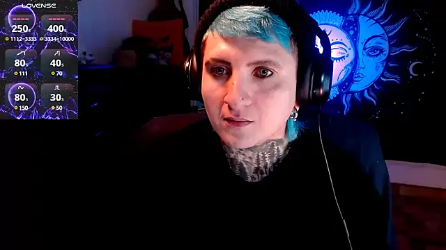 Snapshot of Marieblueeyes chatting on 02/20/25, 02:51 Marieblueeyes online show from 02/20/25, 02:51
