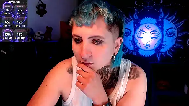 Snapshot of Marieblueeyes chatting on 03/04/25, 10:38 Marieblueeyes online show from 03/04/25, 10:38
