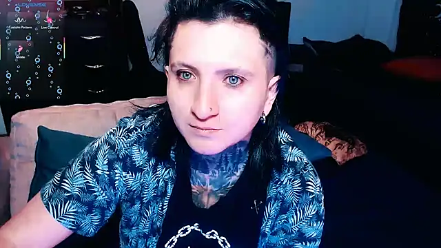 Snapshot of Marieblueeyes chatting on 09/18/25, 04:42 Marieblueeyes online show from 09/18/25, 04:42