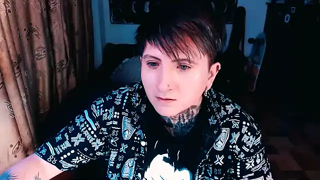 Marieblueeyes online show from 10/24/25, 12:41