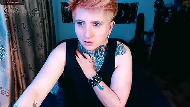 Marieblueeyes online show from 10/30/25, 12:56