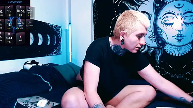 Marieblueeyes online show from 02/05/26, 11:09