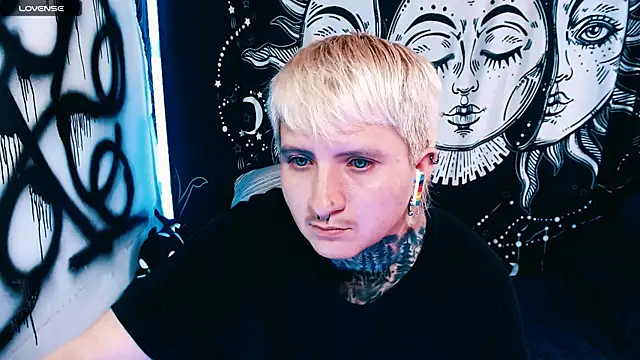 Marieblueeyes online show from 05/28/26, 02:58