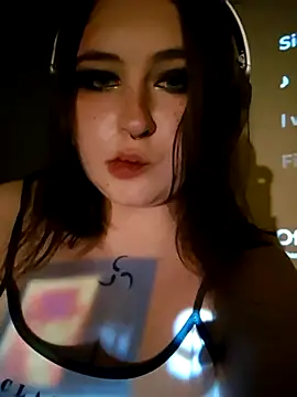 Yammy Yumi online show from 11/29/25, 01:30