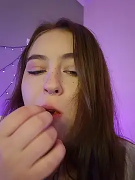 Yammy Yumi online show from 01/09/26, 01:36