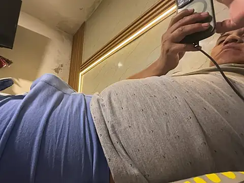 elvis0966 online show from 01/13/26, 04:51