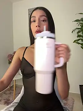 Snapshot of SelenaStone chatting on 03/13/25, 10:32 SelenaStone online show from 03/13/25, 10:32