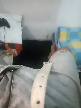 Snapshot of NathanZ11 chatting on 04/13/26, 10:48 NathanZ11 online show from 04/13/26, 10:48