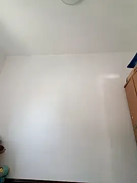 Snapshot of KinkyKit_May chatting on 01/04/25, 04:44 KinkyKit May online show from 01/04/25, 04:44