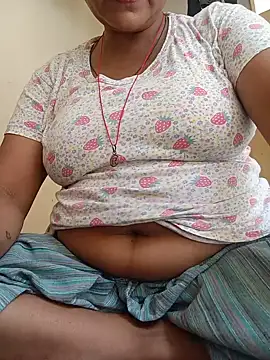 Lovly pari online show from 07/31/26, 08:47