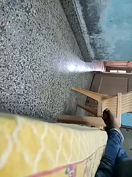 Snapshot of Playboy_indian_bi chatting on 09/29/25, 06:18 Playboy indian bi online show from 09/29/25, 06:18