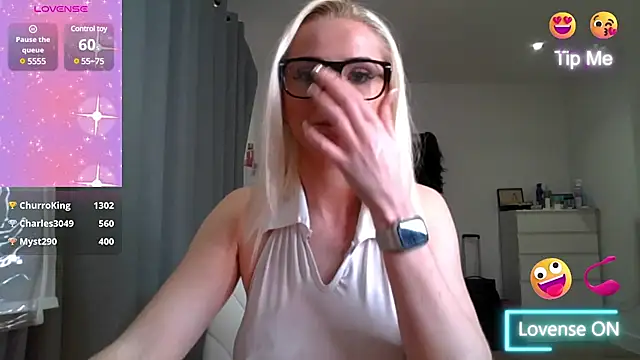 Snapshot of chelseablonde chatting on 01/31/25, 12:39 chelseablonde online show from 01/31/25, 12:39