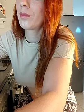 clara-francaise online show from 11/23/25, 03:45