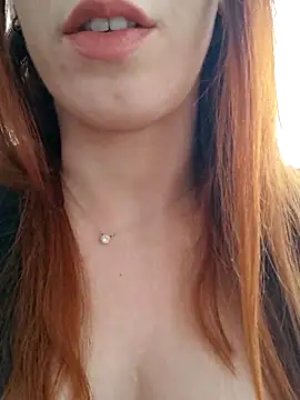 clara-francaise online show from 02/16/26, 03:08