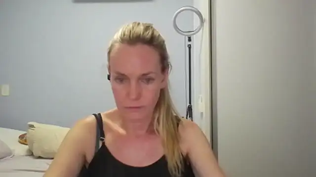 Annylove1 online show from 01/12/26, 12:27