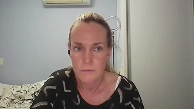 Annylove1 online show from 02/02/26, 12:20