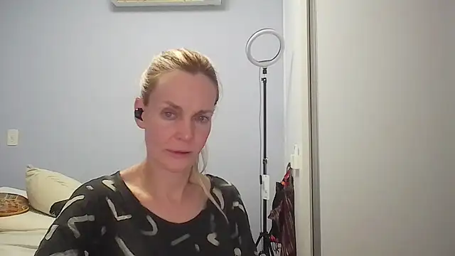 Annylove1 online show from 03/28/26, 12:10