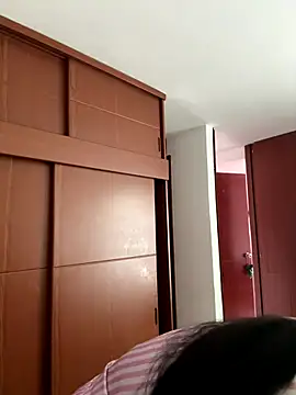 Hannahoff online show from 11/30/25, 09:19