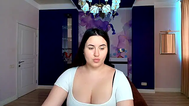 Roxie Bradley online show from 03/04/25, 10:24