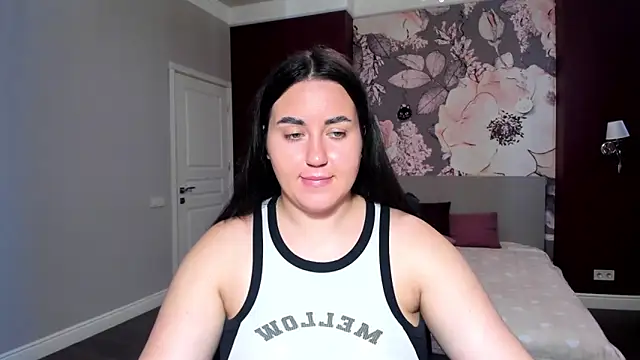 Roxie Bradley online show from 09/09/25, 05:51