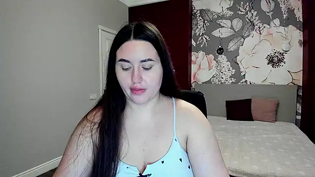 Roxie Bradley online show from 02/13/26, 06:31