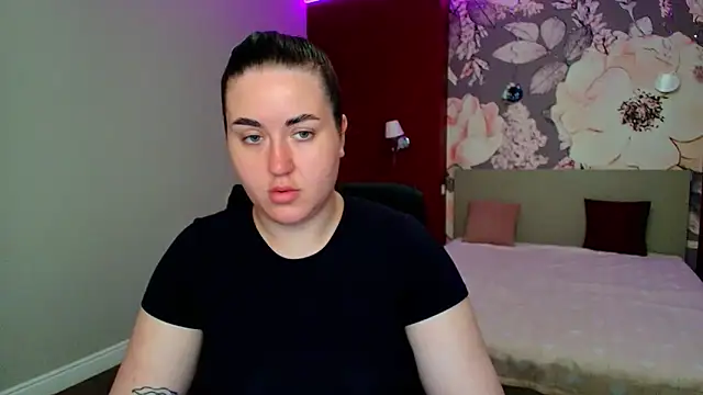 Snapshot of Roxie_Bradley chatting on 05/09/26, 05:45 Roxie Bradley online show from 05/09/26, 05:45
