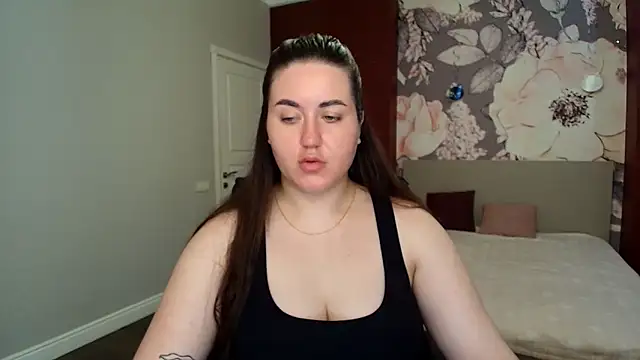 Snapshot of Roxie_Bradley chatting on 05/22/26, 05:47 Roxie Bradley online show from 05/22/26, 05:47
