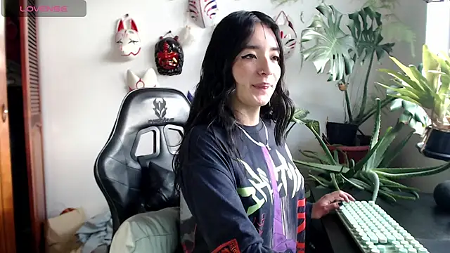 cat salo online show from 04/18/26, 10:10