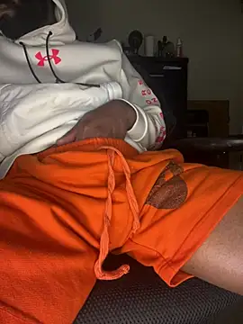 Snapshot of SlxmXBlxck chatting on 02/12/25, 05:26 SlxmXBlxck online show from 02/12/25, 05:26