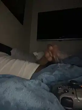 Snapshot of SlxmXBlxck chatting on 03/17/25, 11:31 SlxmXBlxck online show from 03/17/25, 11:31