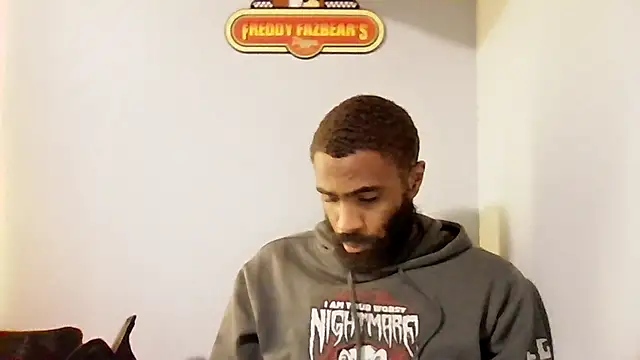 Snapshot of SlxmXBlxck chatting on 11/12/25, 11:14 SlxmXBlxck online show from 11/12/25, 11:14