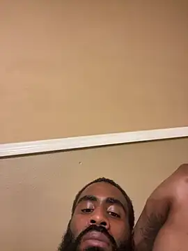 Snapshot of SlxmXBlxck chatting on 04/05/26, 05:37 SlxmXBlxck online show from 04/05/26, 05:37