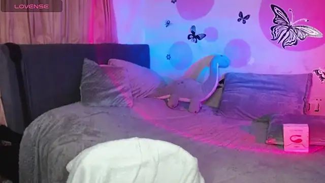 Cata cortes online show from 02/25/25, 02:14