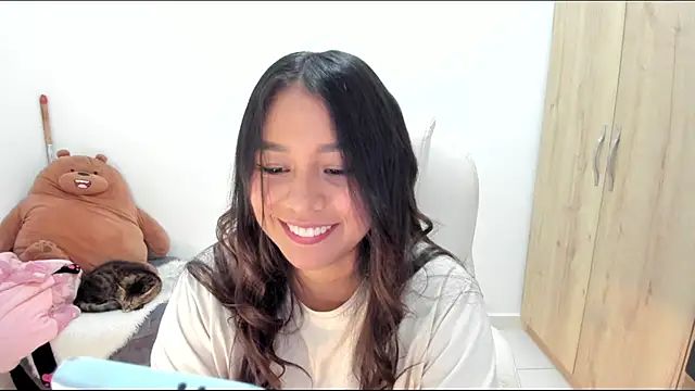 Snapshot of Ciara8 chatting on 05/02/26, 09:31 Ciara8 online show from 05/02/26, 09:31