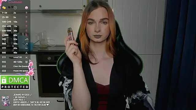 Snapshot of Lee_Loo chatting on 02/03/25, 03:17 Lee Loo online show from 02/03/25, 03:17