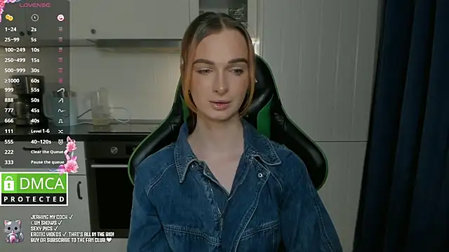 Snapshot of Lee_Loo chatting on 02/04/25, 03:04 Lee Loo online show from 02/04/25, 03:04