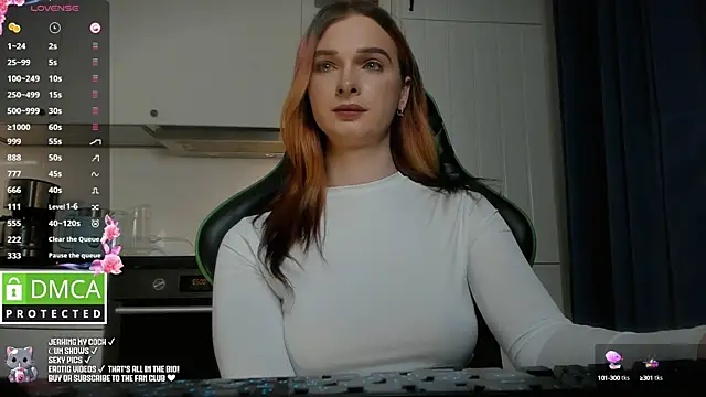 Snapshot of Lee_Loo chatting on 02/11/25, 05:29 Lee Loo online show from 02/11/25, 05:29