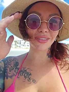 CharletteWebb online show from 10/08/25, 04:59